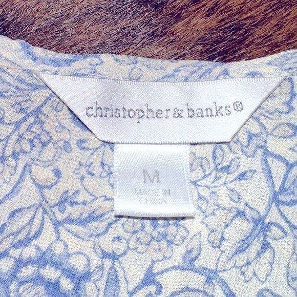 Christopher Banks Size Medium, Office Wear, Summer Top , Sleeveless, Lightweight - Picture 5 of 5